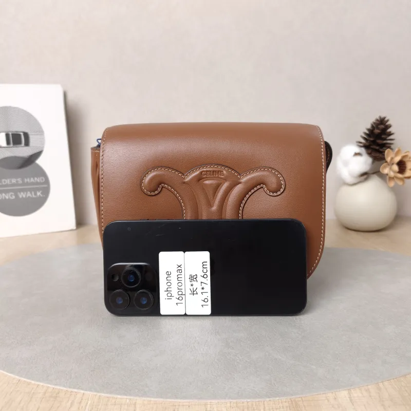 CELINE Crossbody Bag FOLCO TRIOMPHE Caramel Calfskin One Size18.5 × 7 × 15 cm — cover view 2 of 5