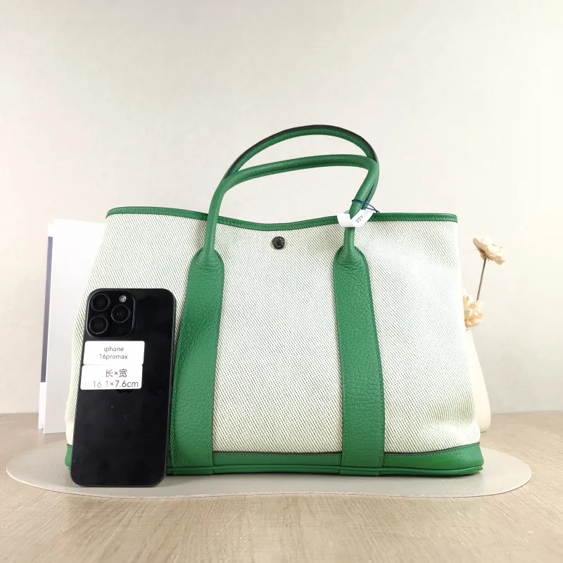 Hermès Top Handle Bag Garden Party 36 36 Beige Canvas · Calfskin Large 36 × 17 × 26 cm R — cover view 4 of 5