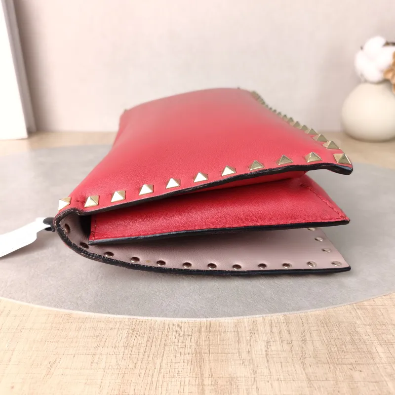 Valentino Clutch Clutch Red Lambskin One Size28 × 2 × 17 cm — detail view 12 of 14
