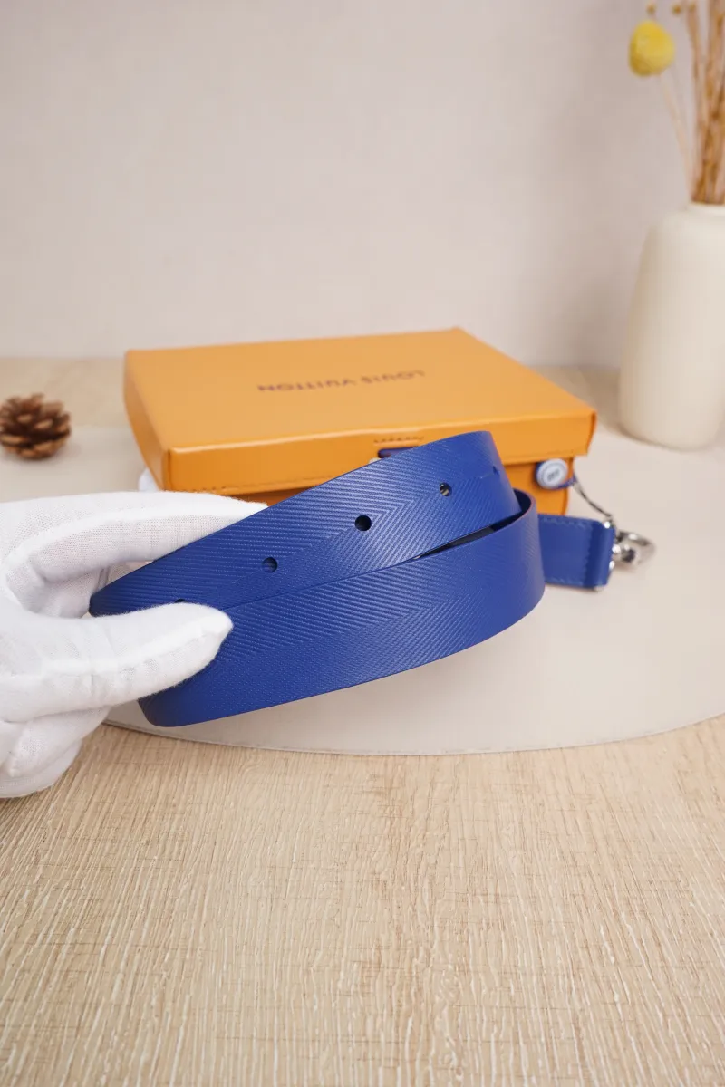 Louis Vuitton Shopper Clutch Yellow Blue Calfskin Microchip Edition · Shoulder Strap · 22.5 × 10.5 × 15 cm — detail view 11 of 16