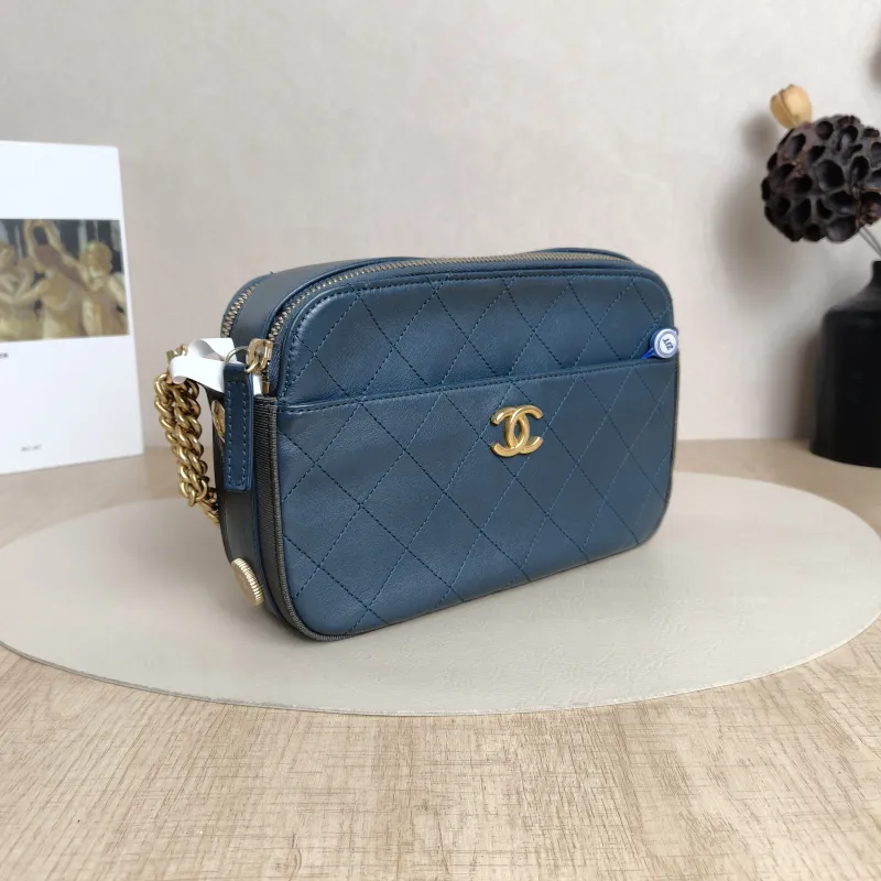 Chanel Crossbody Bag Crossbody Bag Blue Calfskin One Size23.5 × 7 × 16 cm — cover view 5 of 6