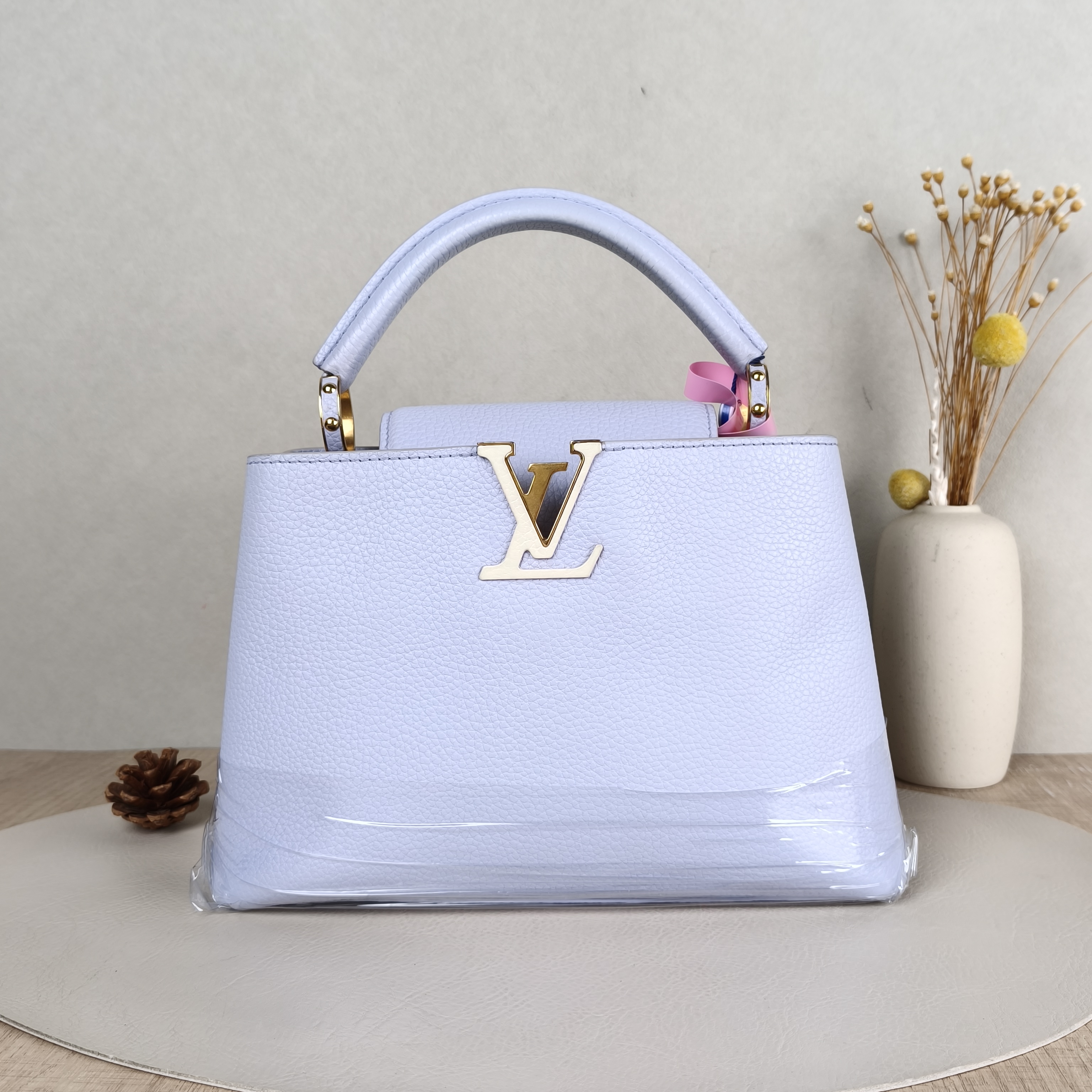 Louis Vuitton Top Handle Bag Capucines Blue Calfskin BB27 × 9 × 17.5 cm