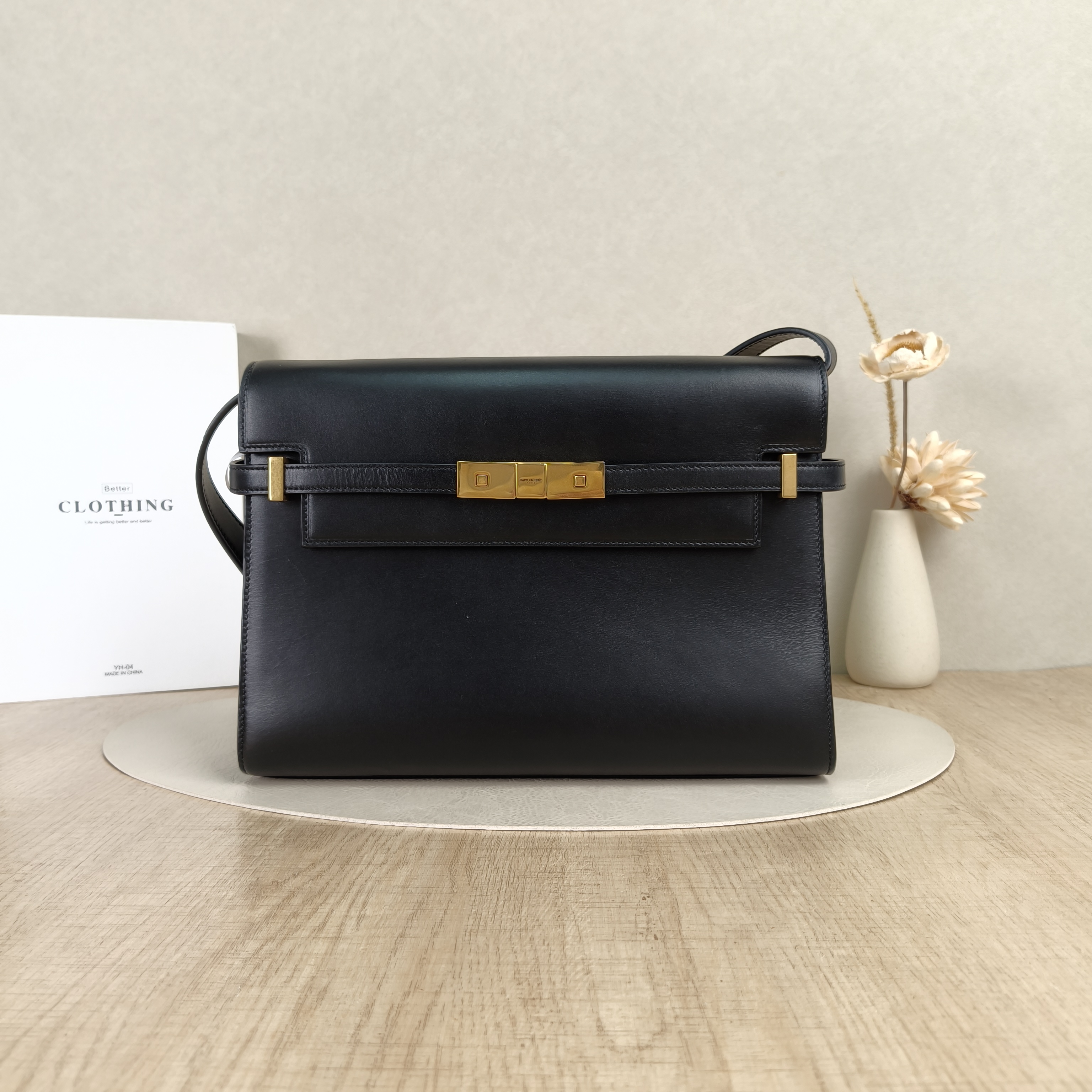SAINT LAURENT Shoulder Bag MANHATTAN Black Calfskin Medium29 × 7.5 × 20 cm
