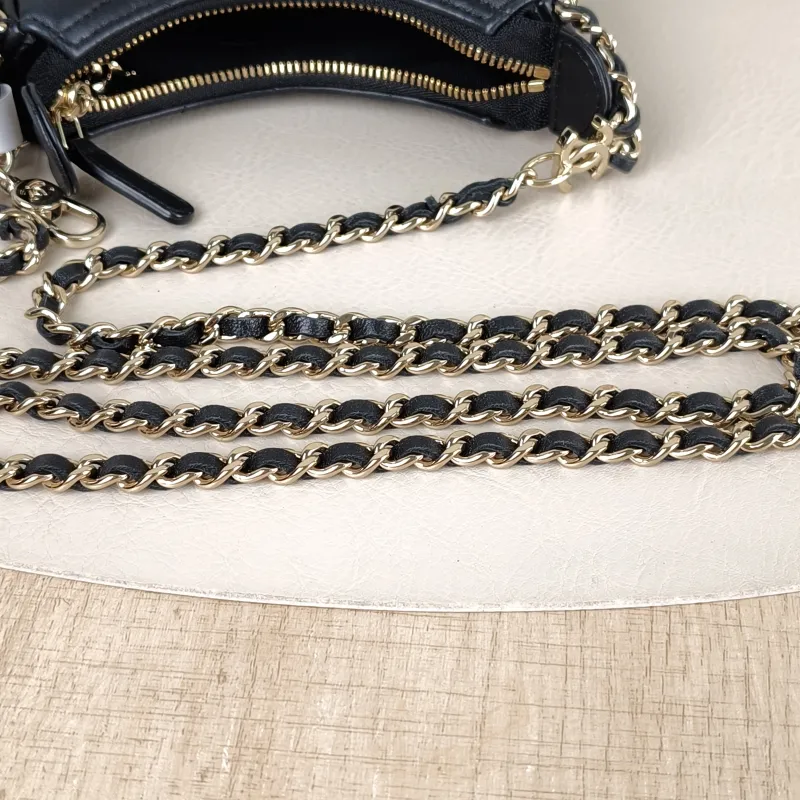 Chanel Crossbody Bag 23p Black Lambskin Mini 13.5 × 5 × 9.5 cm — detail view 6 of 11