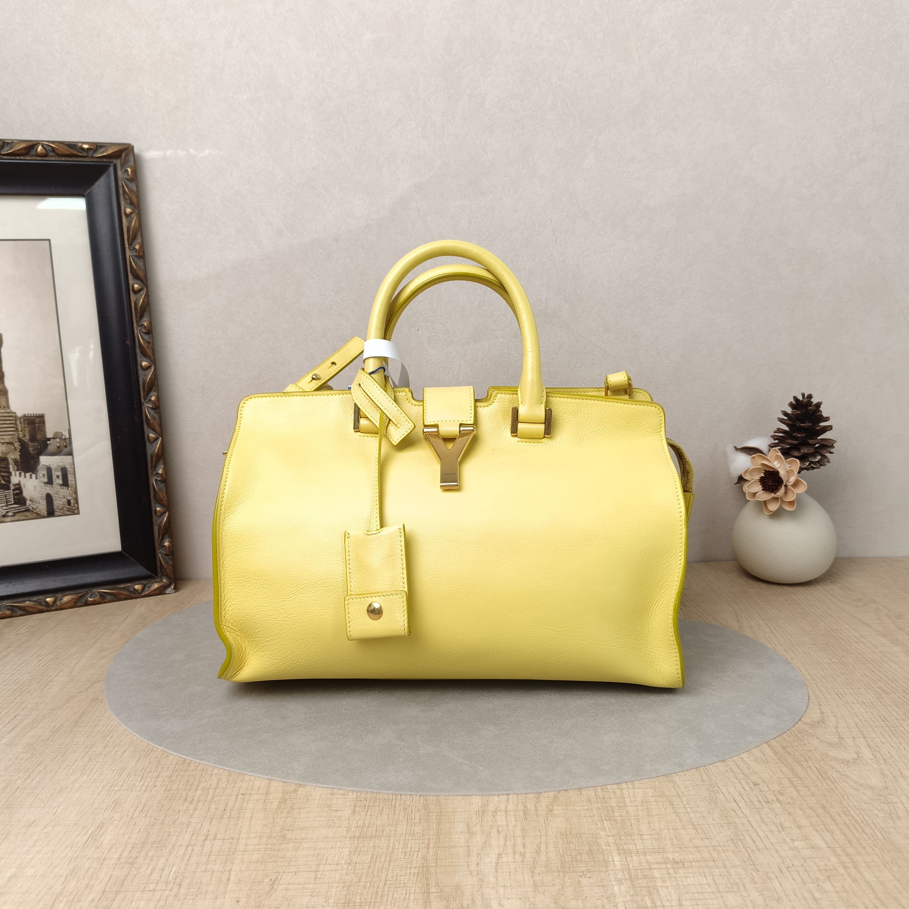 SAINT LAURENT Top Handle Bag Cabas Vintage Yellow Calfskin One Size30 × 15 × 22 cm