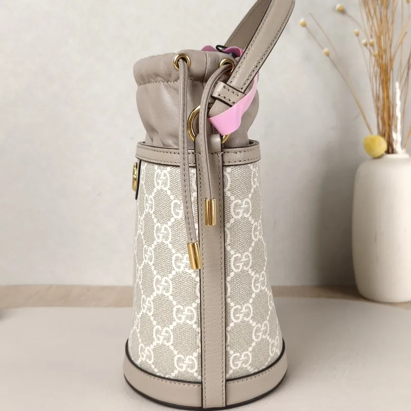GUCCI Crossbody Bagophidia GG Bucket Bag White Monogram PV Cmini11.5 × 8 × 20 cm — detail view 10 of 11