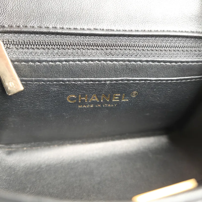 Chanel Crossbody Bag Classic Flap Mini CF Mini Black SL ambskinmini17 × 8 × 13.5 cm — detail view 2 of 13