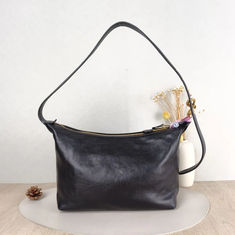 Miumiu Top Handle Bag Spirit Vanity Case Bag Cosmetic Bag Black Lambskin Medium 28 × 13 × 21.5 cm — cover view 3 of 5