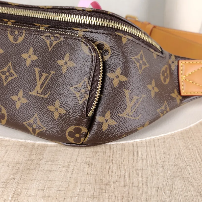 Louis Vuitton Belt Bag Rush Belt Bag Monogram PVC One Size 30 × 8 × 15 cm — detail view 2 of 11