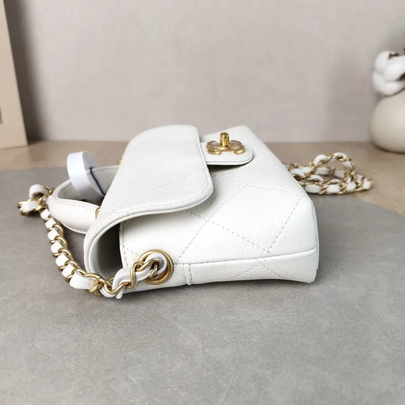 Chanel Crossbody Bag 25k cf Collection Top Handle Bag White Gold Grained Calfskin One Size 20 × 5 × 13 cm — detail view 6 of 13