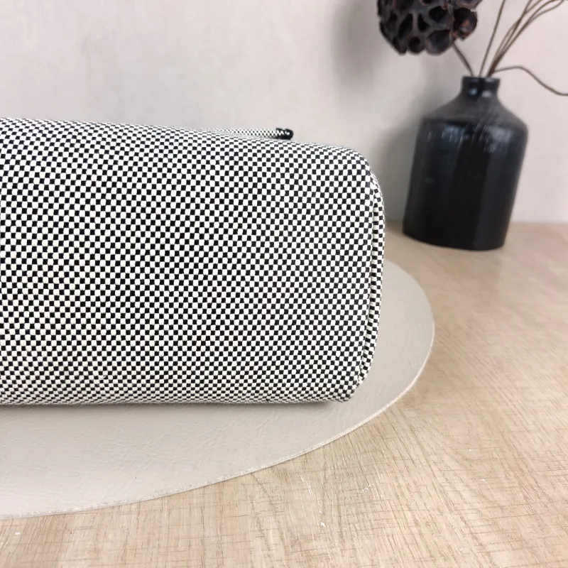 Hermès Crossbody Bag Herbag 31 Black · White Canvas Medium 30.5 × 11 × 25.5 cm u — detail view 3 of 14