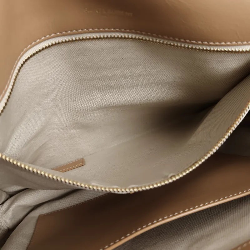 SAINT LAURENT Crossbody Bag Niki White D Medium28 × 8.5 × 20 cm — detail view 7 of 13