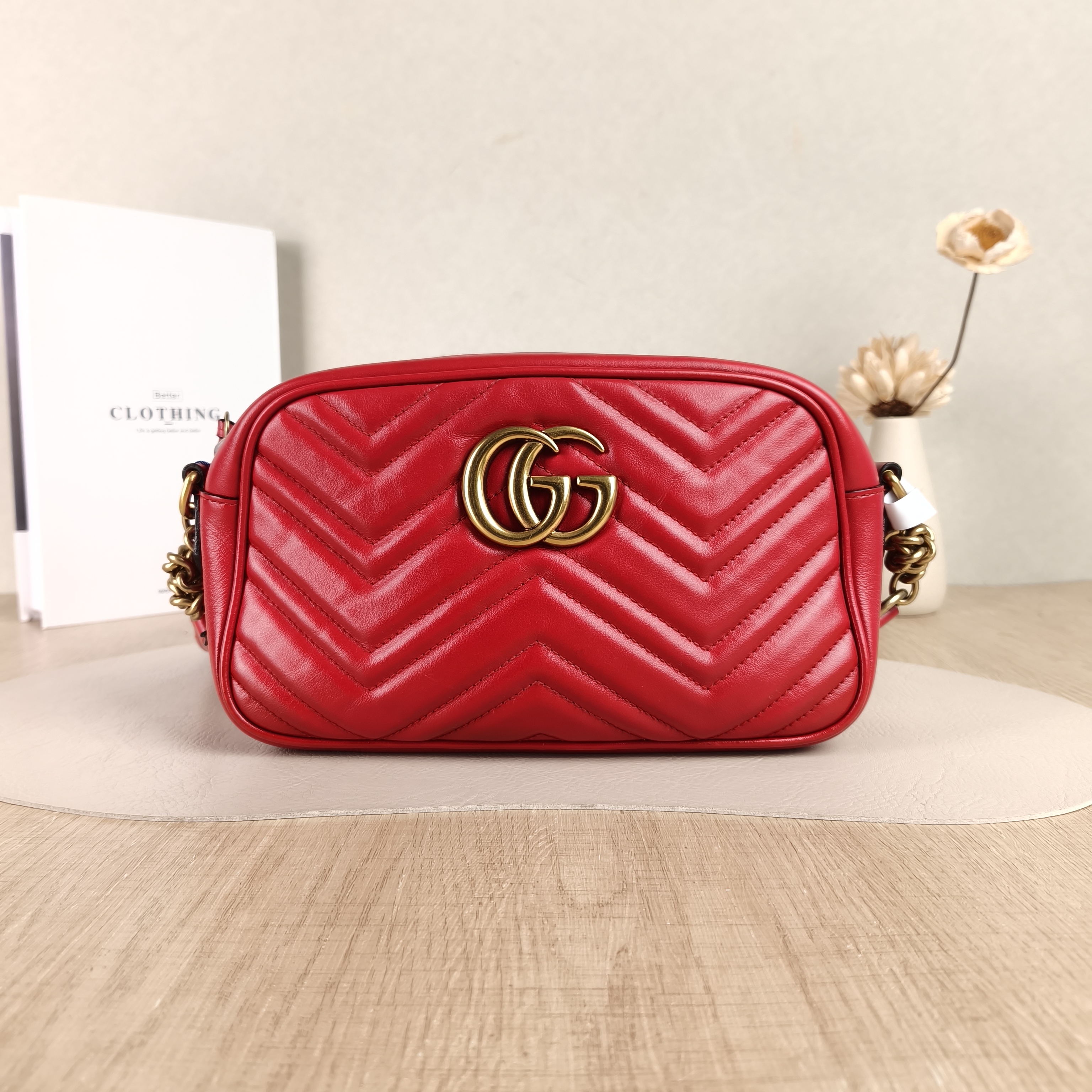 GUCCI Crossbody Bag GG Marmont Marmont Camera Bag Red Calfskin Small24 × 7 × 13 cm