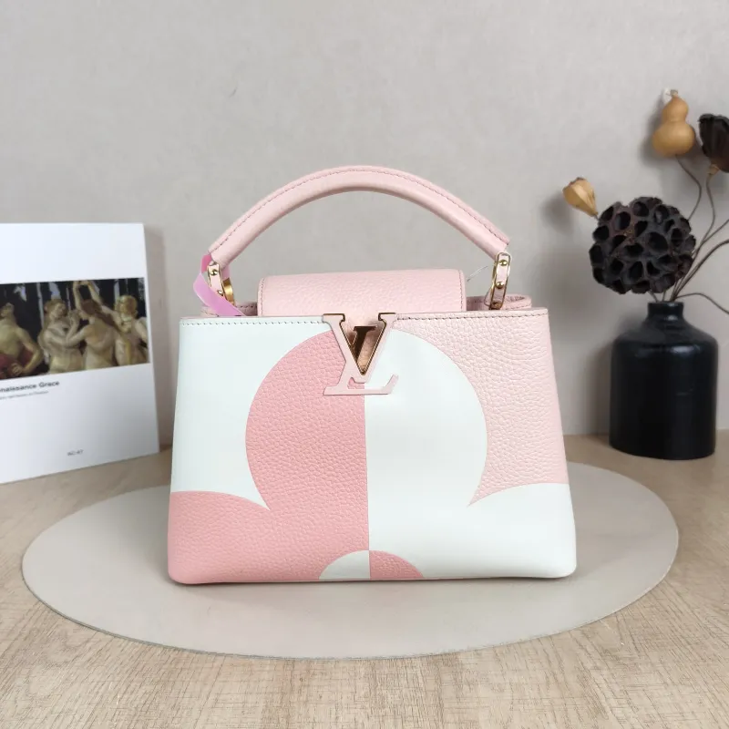 Louis Vuitton Top Handle Bag Capucines Pink · White Calfskin BB27 × 9 × 17.5 cm
