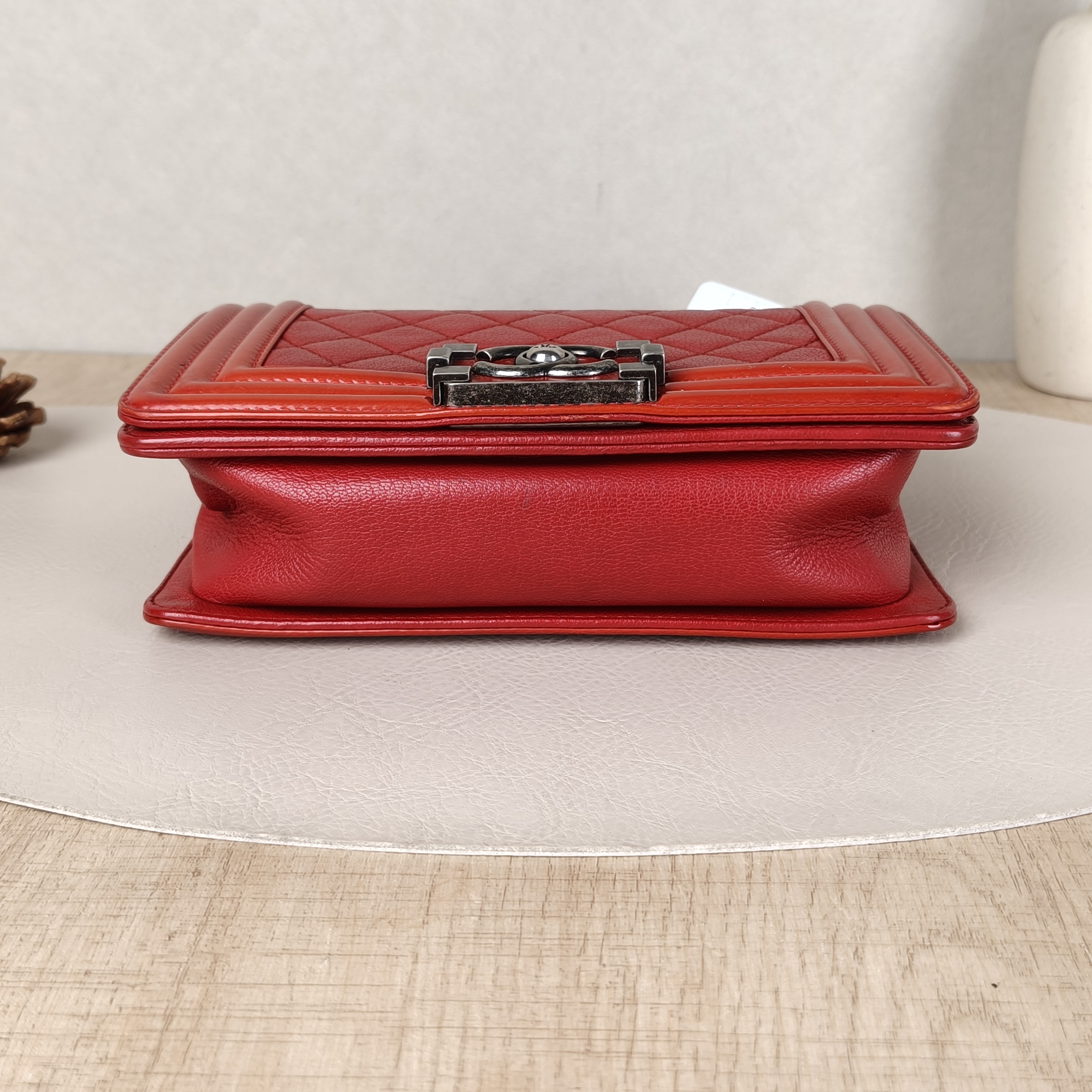 Chanel Crossbody Bag Le BoyRed Grained Calfskin Small20.5 × 8.5 × 12 cm — cover view 3 of 5