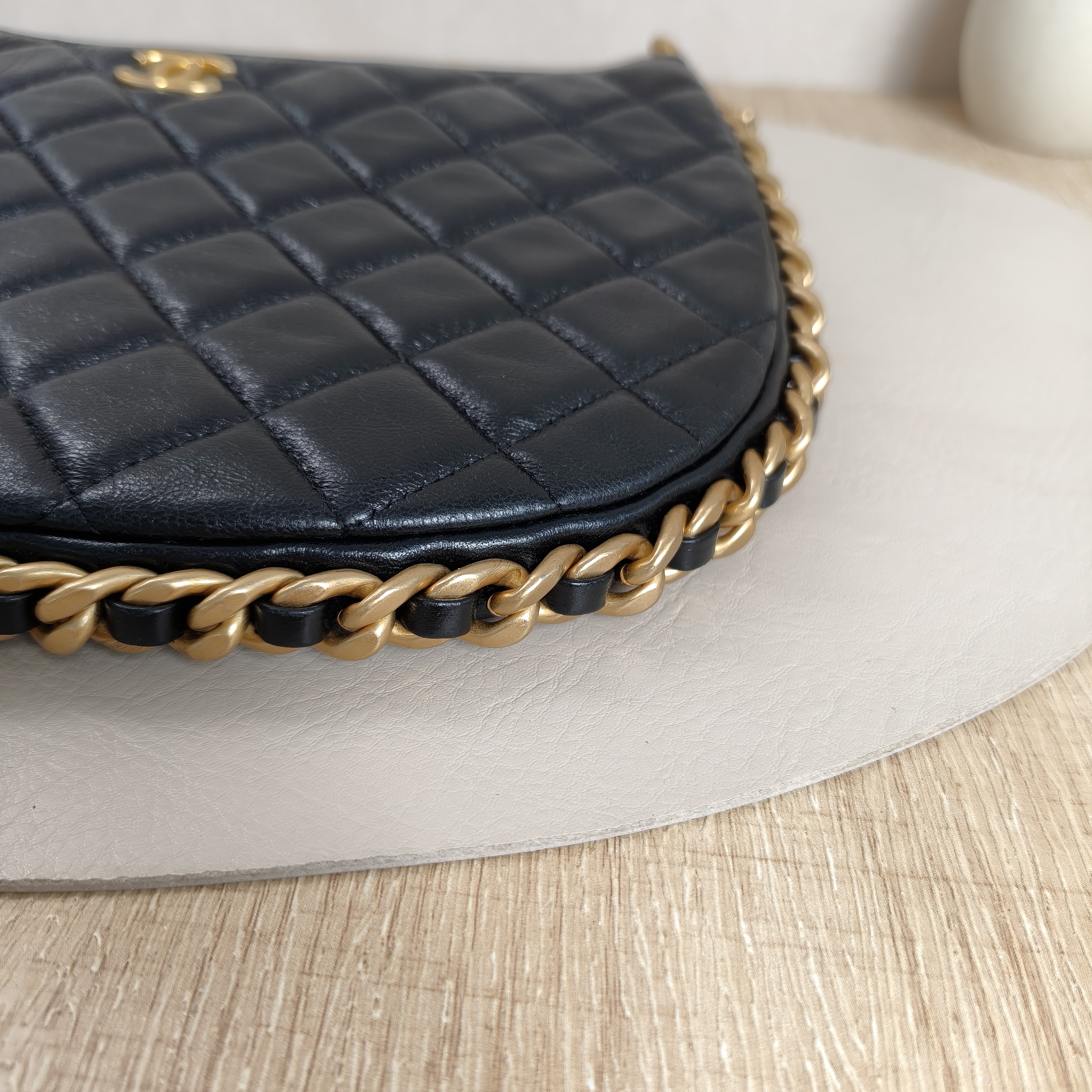 Chanel Crossbody Bag23b hobo Gabrielle Bag Black Lambskin One Size29 × 2 × 18 cm — cover view 11 of 11