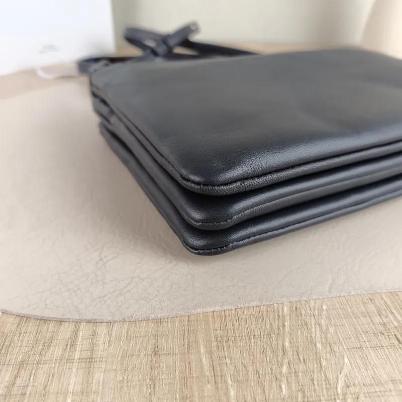 CELINE Crossbody Bag Trio Messenger Bag Grey Lambskin Small 21.5 × 5 × 15 cm — detail view 11 of 11