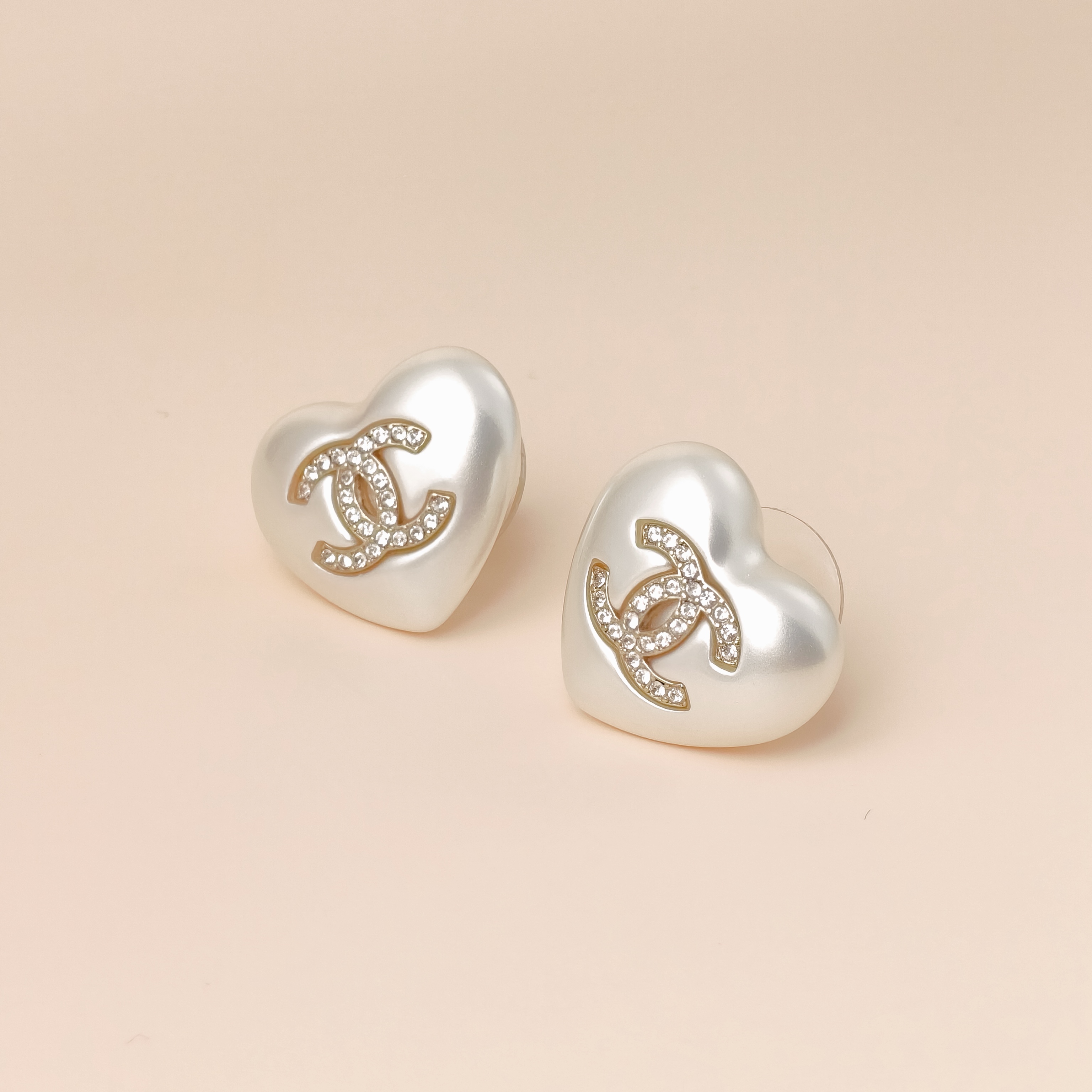 Chanel Earrings Earrings White One Size — cover view 4 of 8