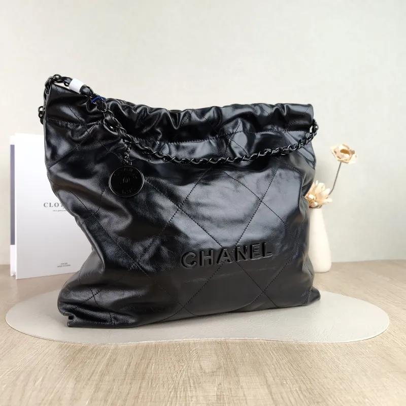 Chanel Shoulder Bag 22Bag Black CC alfskin Medium 39 × 8 × 42 cm — cover view 5 of 5