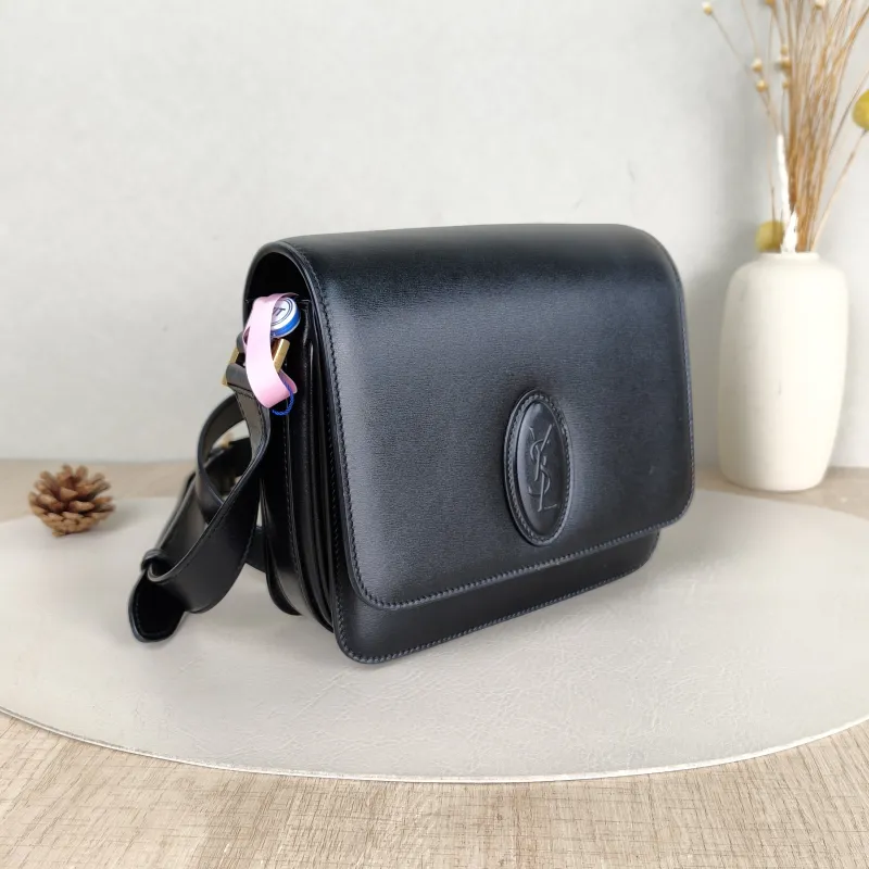 SAINT LAURENT Shoulder Bag Shoulder Bag Black Calfskin 18.6 × 6 × 16 cm — cover view 5 of 5
