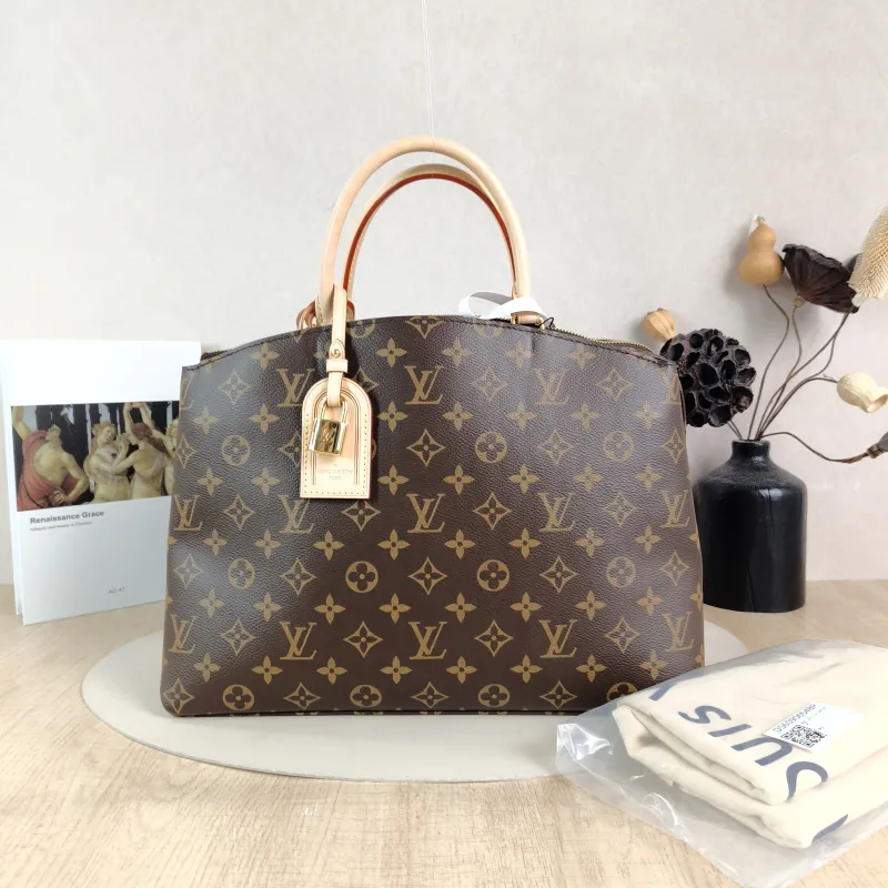 Louis Vuitton Top Handle Bag GRAND PALAIS Monogram PVC Medium34 × 15 × 24 cm — cover view 5 of 6