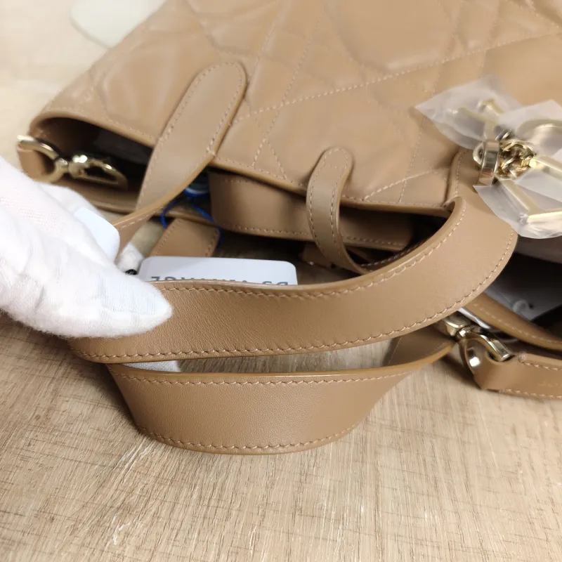 DIOR Top Handle Bag TOUJOURS Edition Brown Calfskin Small 18.5 × 12 × 18.5 cm — detail view 7 of 12