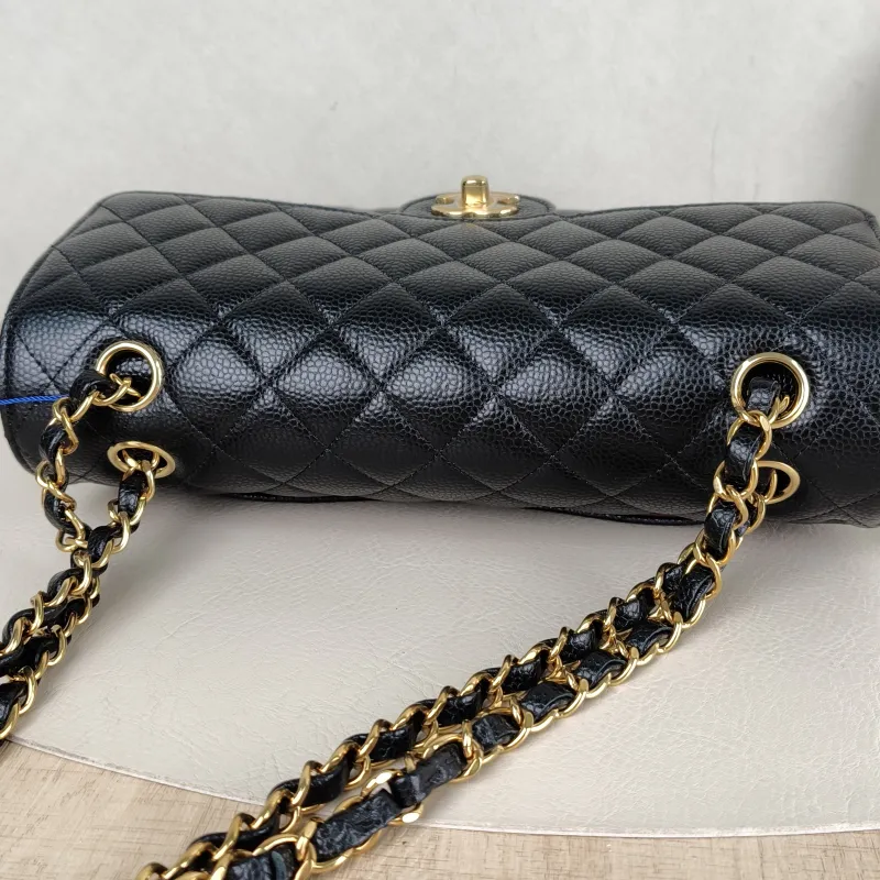 Chanel Crossbody Bag Classic Flap CF Black Grained Calfskin Medium 25.5 × 6.5 × 15.5 cm — detail view 10 of 15