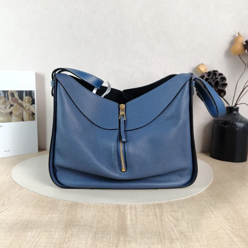 LOEWE Crossbody Bag Hammock Navy Calfskin Medium 29 × 14 × 32 cm — cover view 4 of 6