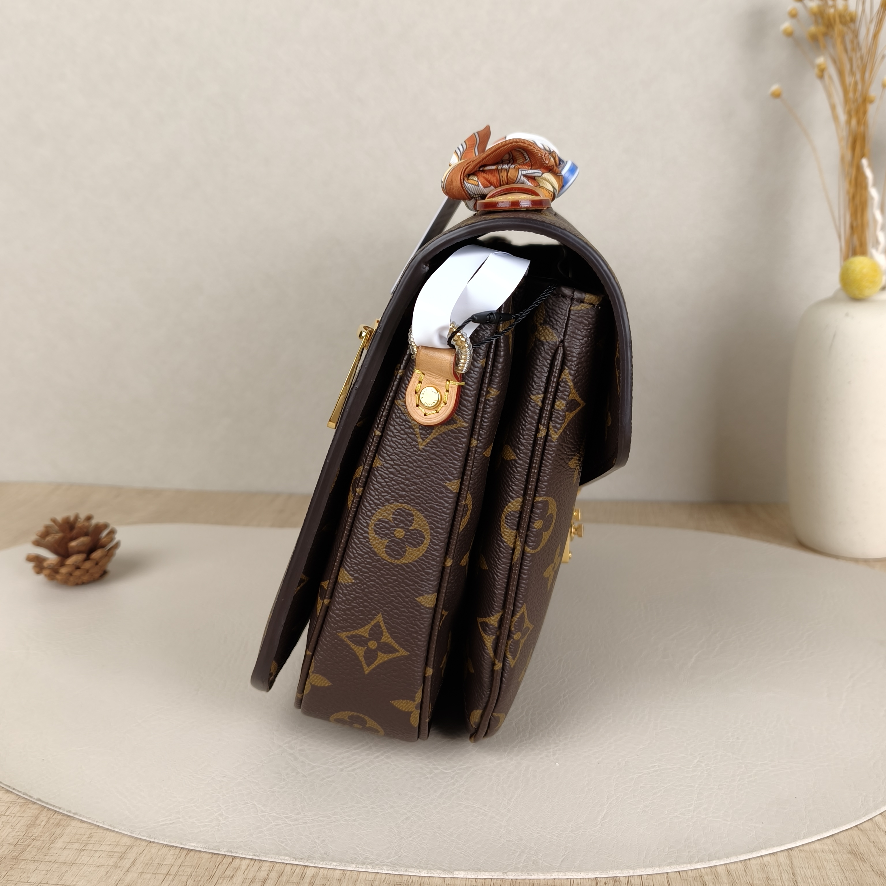 Louis Vuitton Crossbody Bag Pochette Métis Monogram PVC Medium25 × 7 × 19 cm — cover view 10 of 10