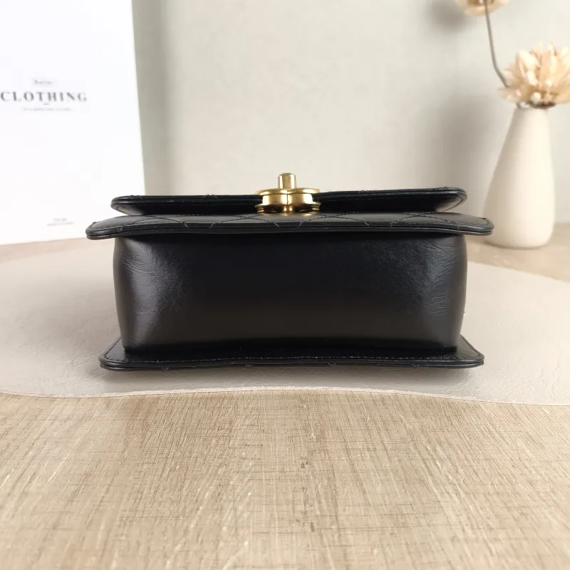 Chanel Crossbody Bag Black Calfskin Small 19 × 8 × 12 cm — cover view 3 of 5
