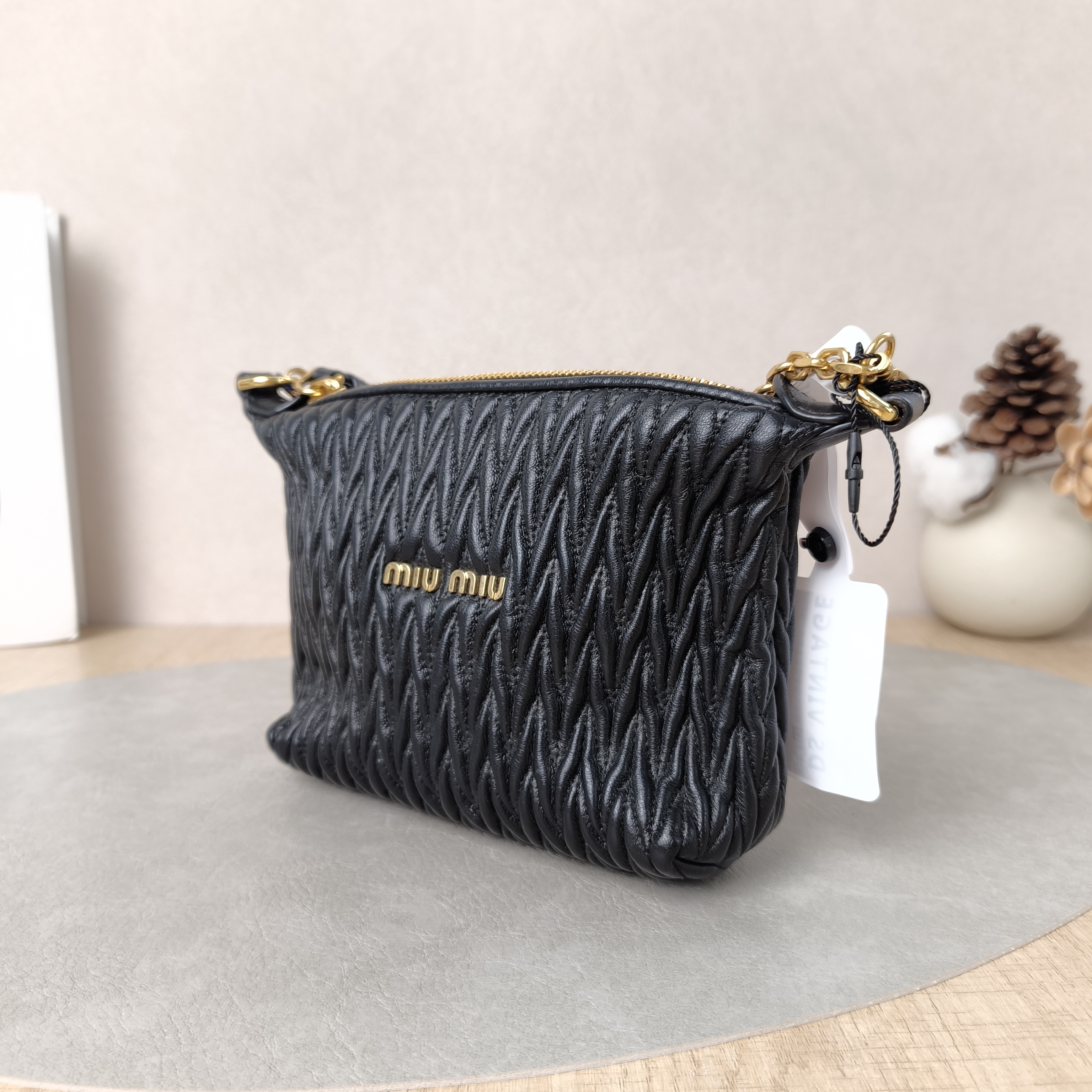 Miumiu Top Handle Bag Cosmetic Bag Edition Black Lambskin One Size16 × 7 × 13 cm — cover view 2 of 5