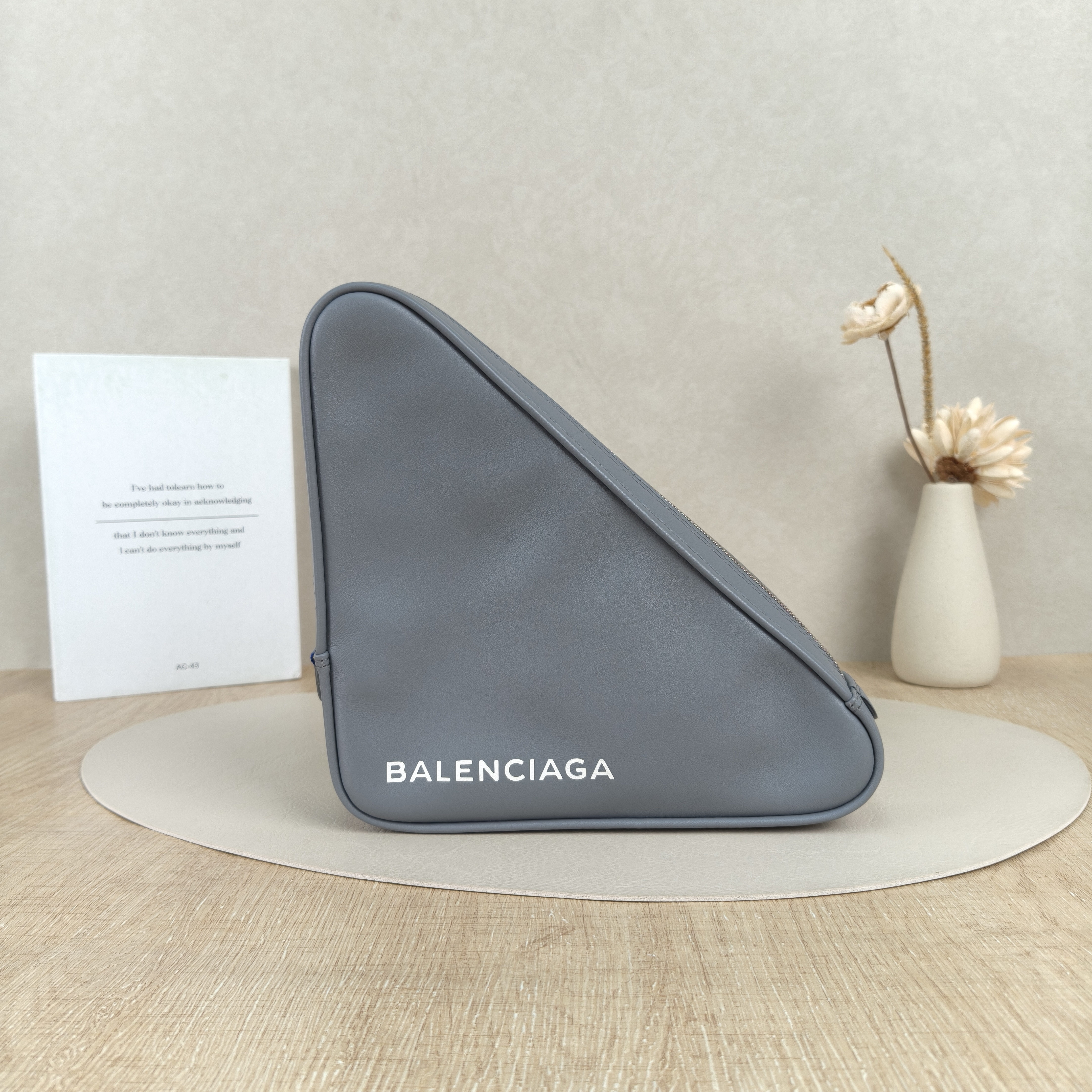 BALENCIAGA Clutch Clutch Grey Calfskin 21 × 5 × 21 cm