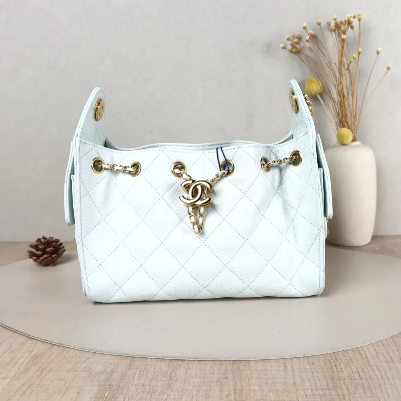 Chanel Crossbody Bag 25Bag Green Grained Calfskin Mini 22 × 12.5 × 20 cm