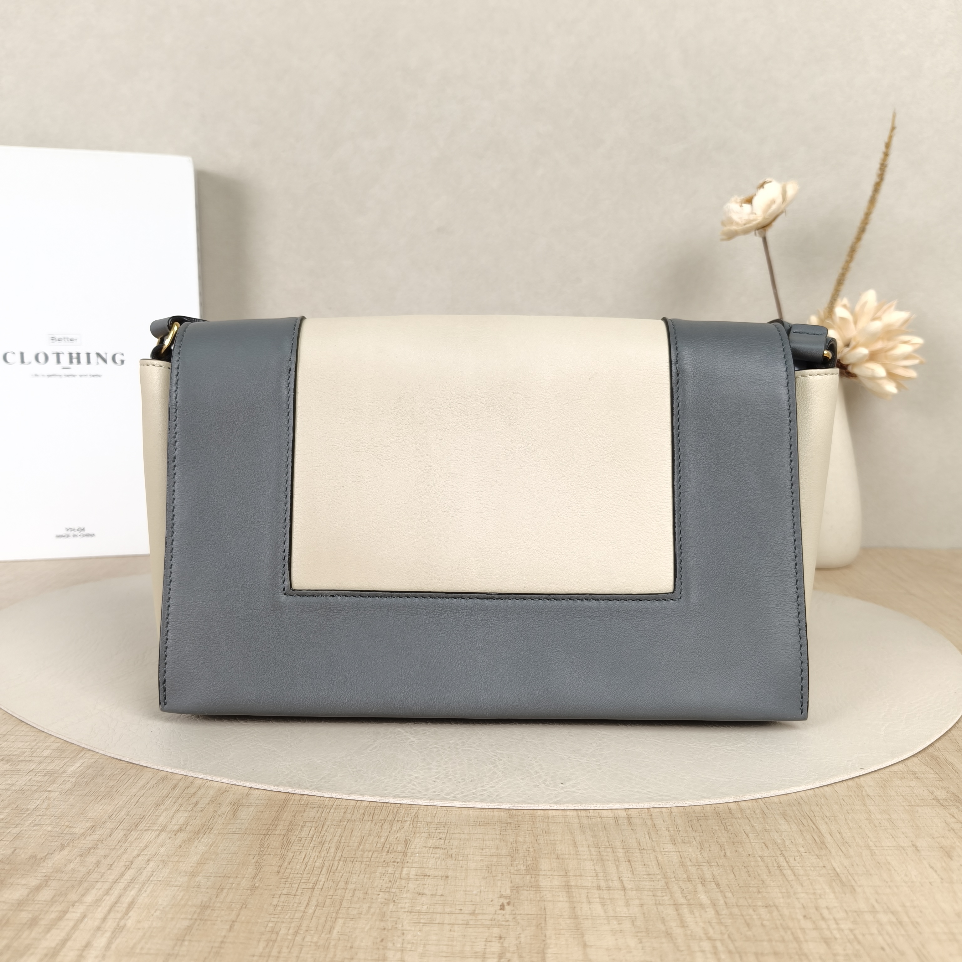 CELINE Crossbody Bag Crossbody Bag Grey White Calfskin One Size25 × 8 × 16 cm — cover view 8 of 8