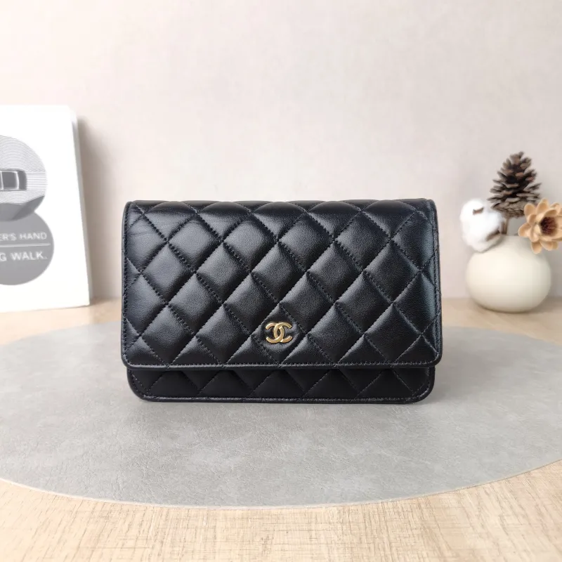 Chanel Crossbody Bag Classic Flap WOC CF WOCWOC Bag Black Lambskinmini19.2 × 3.5 × 12.3 cm
