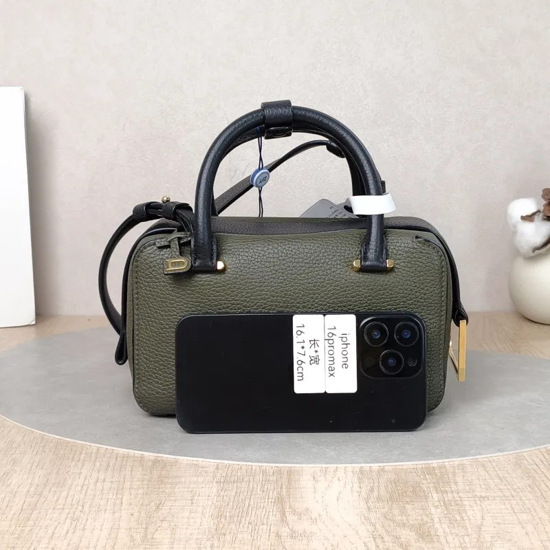 DELVAUX Top Handle Bag Cool Box Box Shoulder Bag Colorblock Calfskinmini21 × 11 × 13 cm — cover view 2 of 5