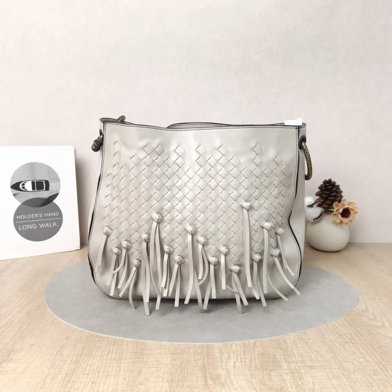 Bottega Veneta Shoulder Bag Shoulder Bag White Lambskin One Size31 × 7 × 26 cm Shoulder Strap