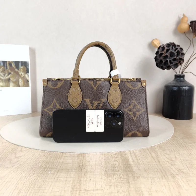 Louis Vuitton Crossbody Bag Onthego East West Monogram PVC Small25 × 10 × 13 cm — cover view 5 of 5