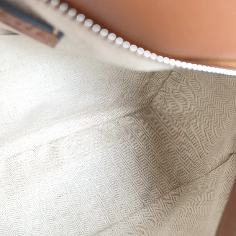 LOEWE Crossbody Bag Puzzle Caramel CC alfskin Small 24 × 10.5 × 16.5 cm — detail view 5 of 13
