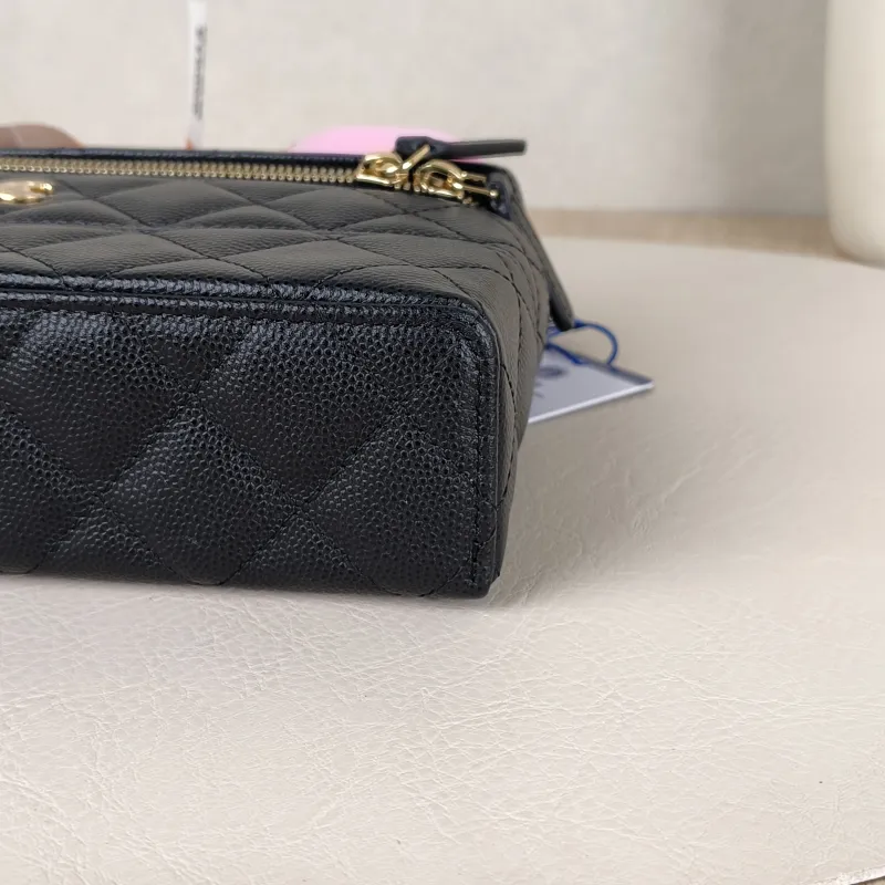 Chanel Top Handle Bag lp Black Grained Calfskin One Size19.5 × 5 × 17 cm — detail view 12 of 17