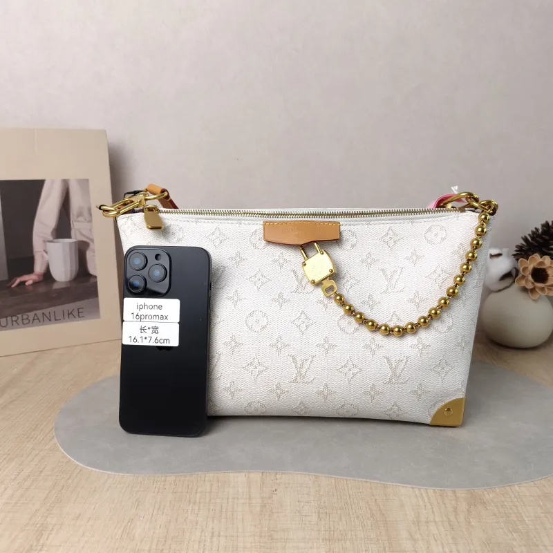 Louis Vuitton Crossbody Bag Bobo Trunk White PVC One Size 32 × 9.5 × 19 cm — cover view 2 of 5