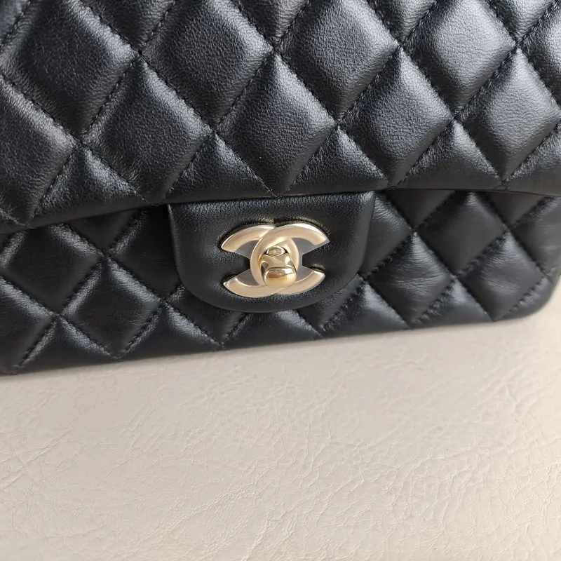 Chanel Crossbody Bag Classic Flap Large Mini CF Mini Black SL ambskin mini 20 × 6 × 12 cm — detail view 9 of 14