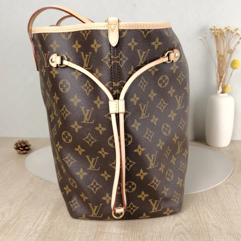 Louis Vuitton Shoulder Bag Neverfull Monogram PVC Large 39 × 19 × 32 cm — detail view 10 of 10