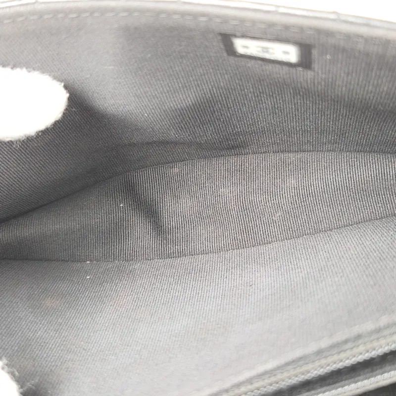 Chanel Crossbody Bag trendy cc woc Black Lambskinmini19.2 × 3.5 × 12.3 cm — detail view 5 of 14