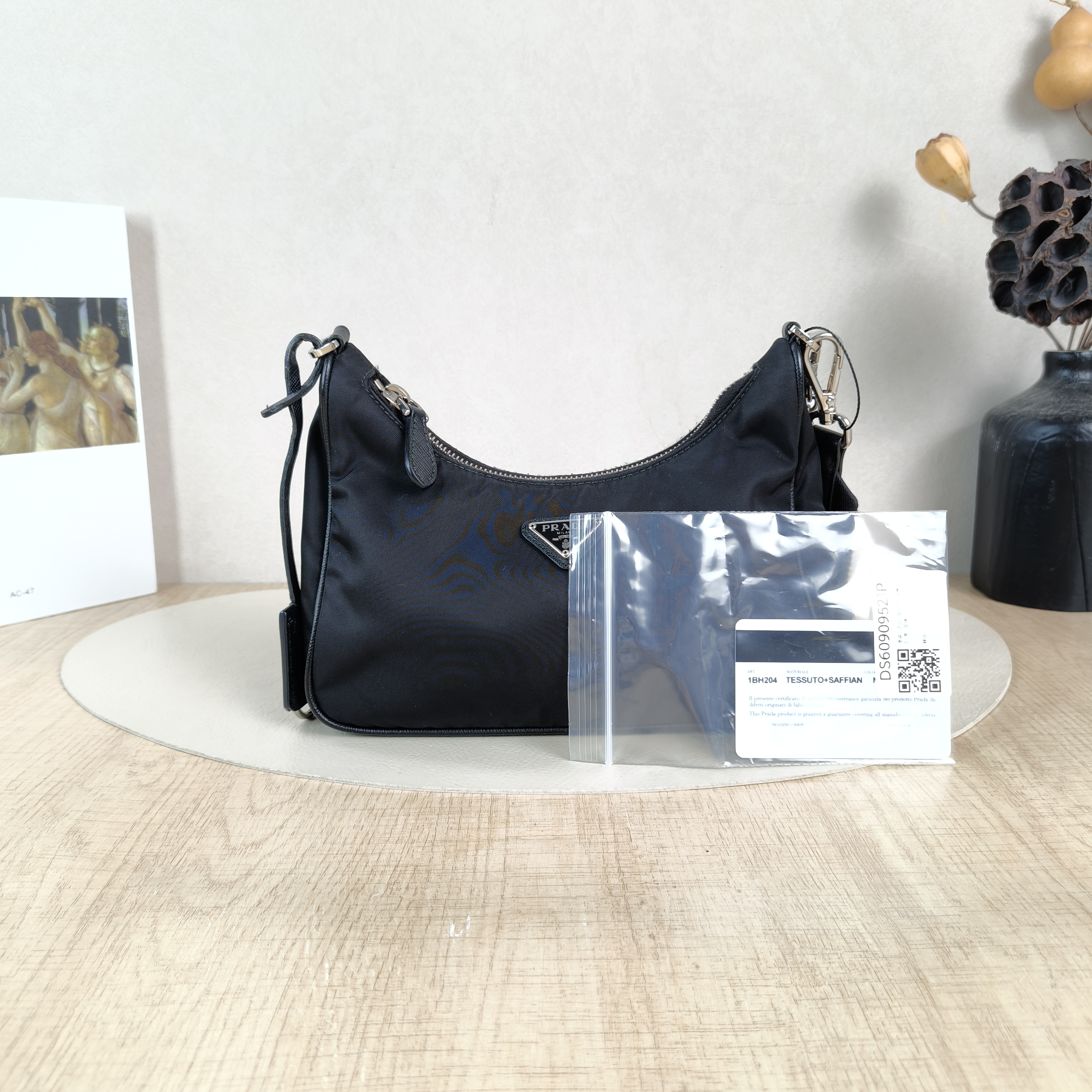 PRADA Crossbody Bag Re-Edition 2005 Hobo Black Nylonmini22 × 6 × 18 cm — cover view 3 of 6
