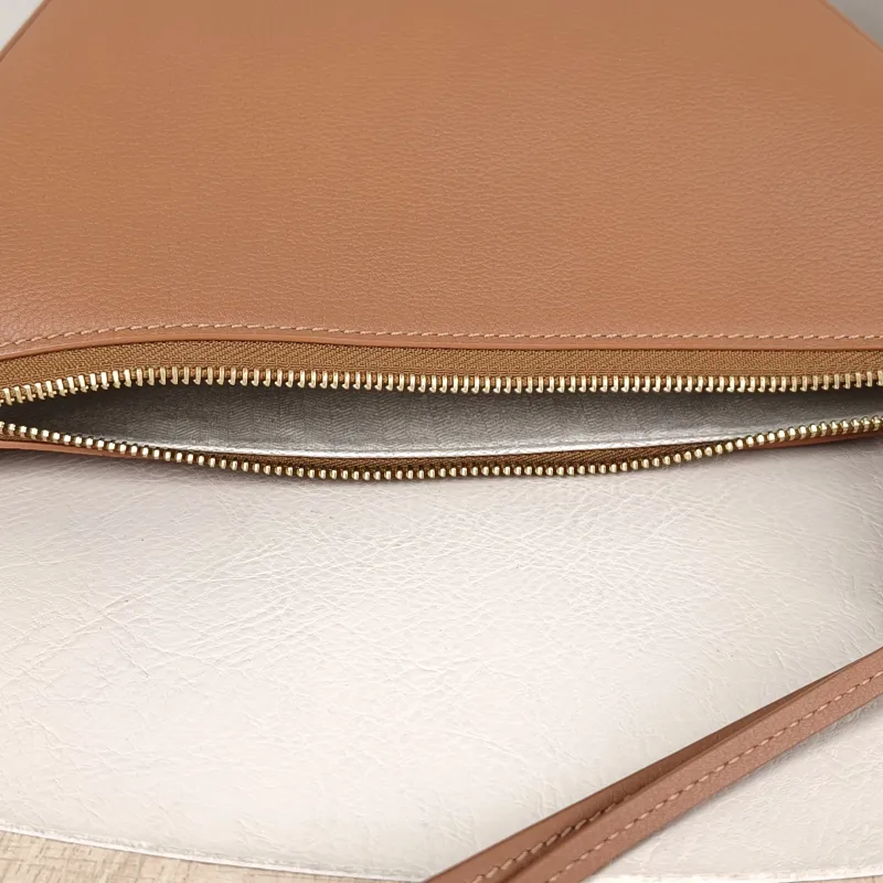 LOEWE Shoulder Bag Calfskinmini28 × 9.5 × 17 cm — detail view 9 of 12