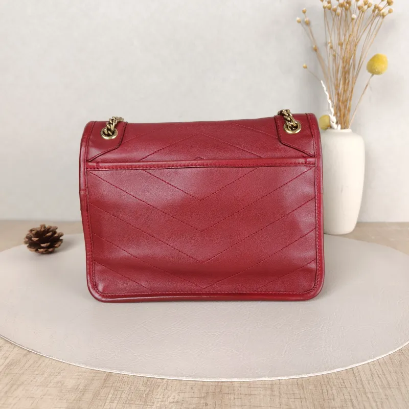 SAINT LAURENT Crossbody Bag Niki Red D Lambskin Small21 × 7.5 × 16 cm — cover view 3 of 5