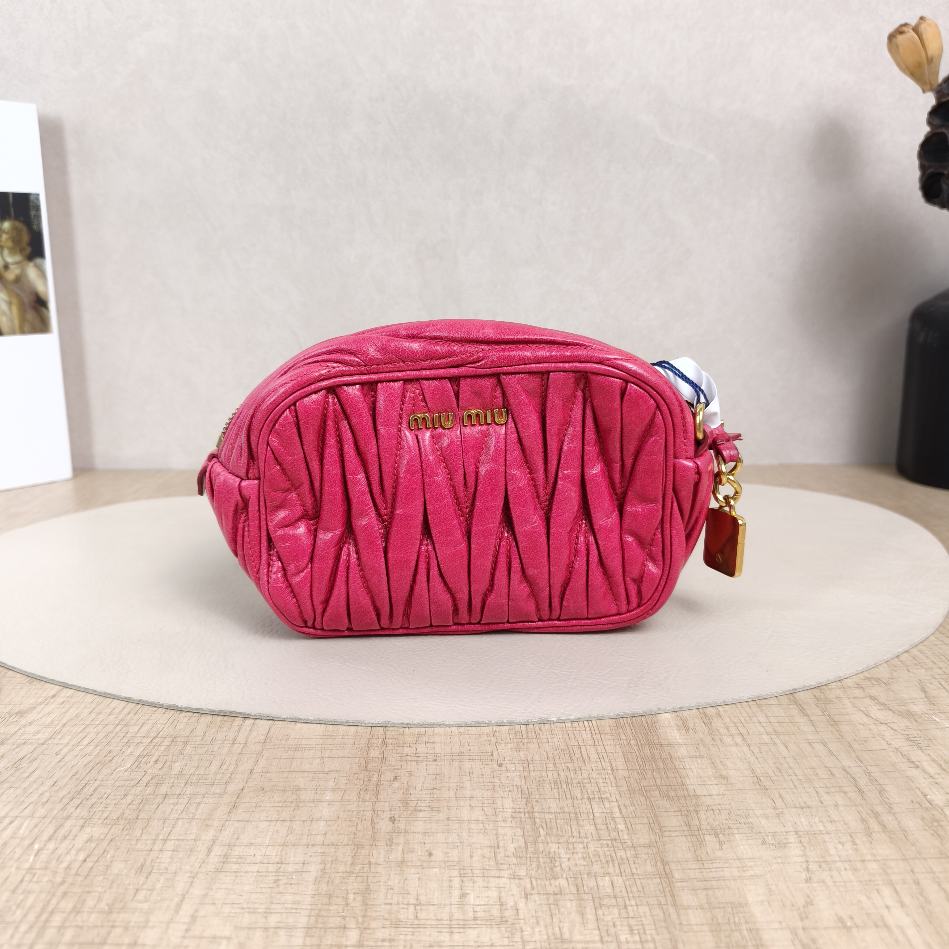 Miumiu Shoulder Bag Camera Bag Red Waxed Leather One Size19 × 6 × 12 cm