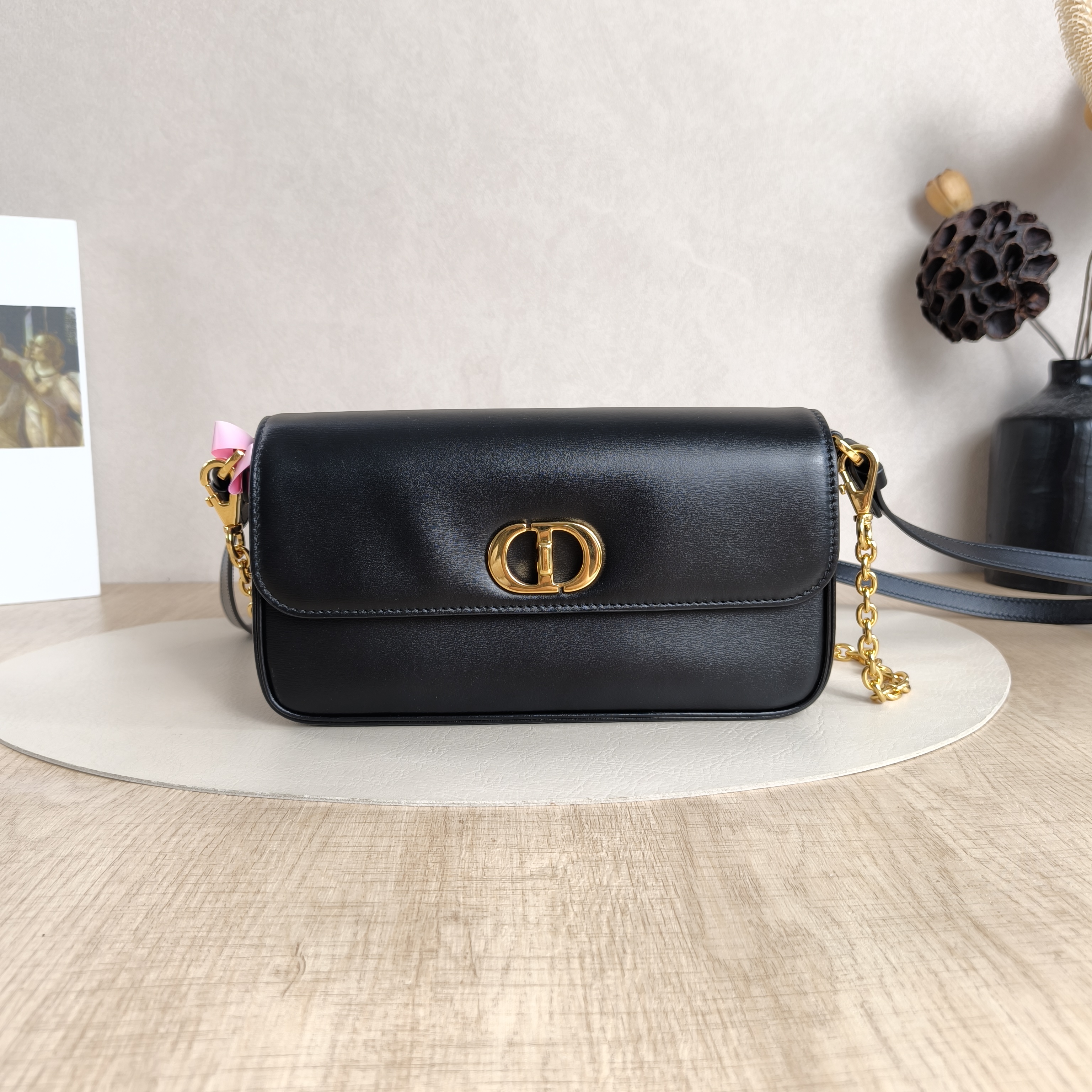 DIOR Crossbody Bag30Montaigne 30 Avenue Black Calfskin23 × 6.5 × 13 cm
