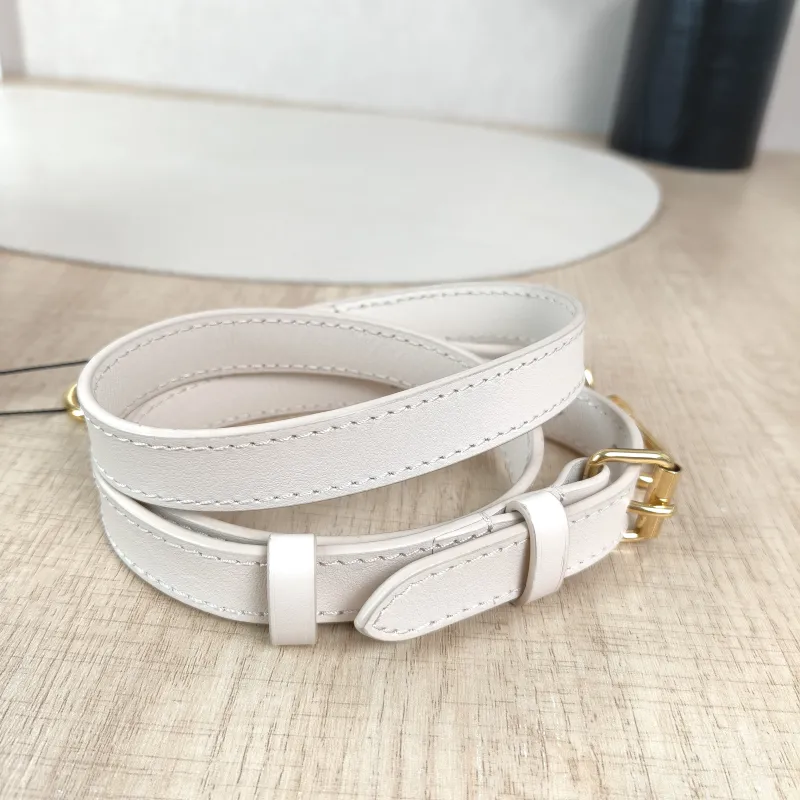 Louis Vuitton Crossbody Bag Hide and Seek Messenger Bag White Epi Embossed Calfskin One Size21 × 8 × 15 cm — detail view 9 of 14